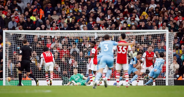  阿森纳补时绝杀曼联德比战笑傲积分榜次席